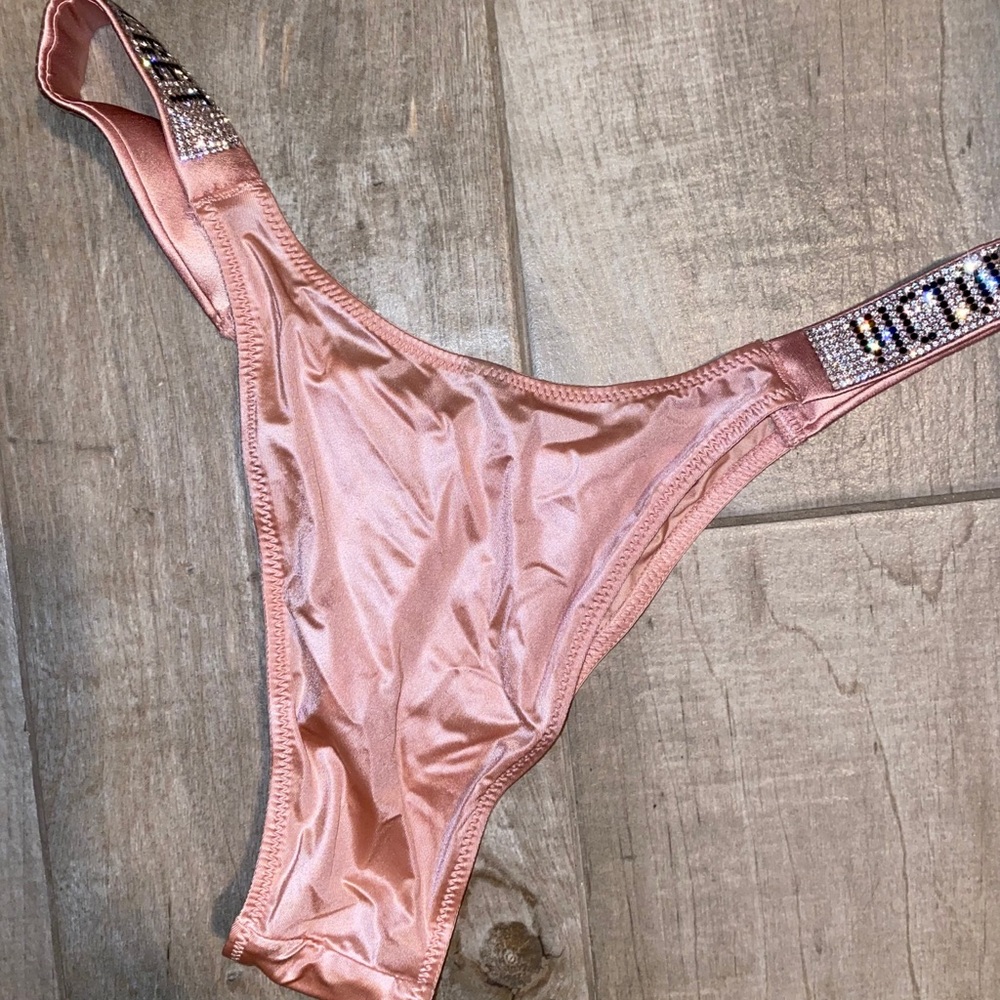 Victoria Secret Set - Picture 4 of 6